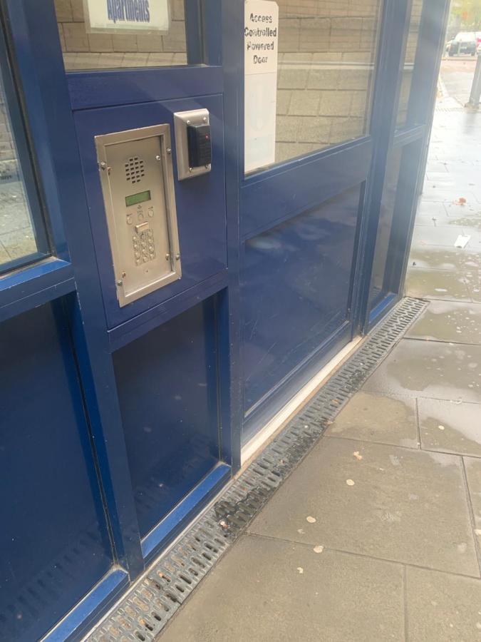 Luxury Panoramic Balcony Swindon Central Екстериор снимка