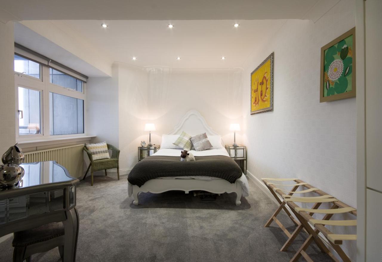 Luxury Panoramic Balcony Swindon Central Екстериор снимка